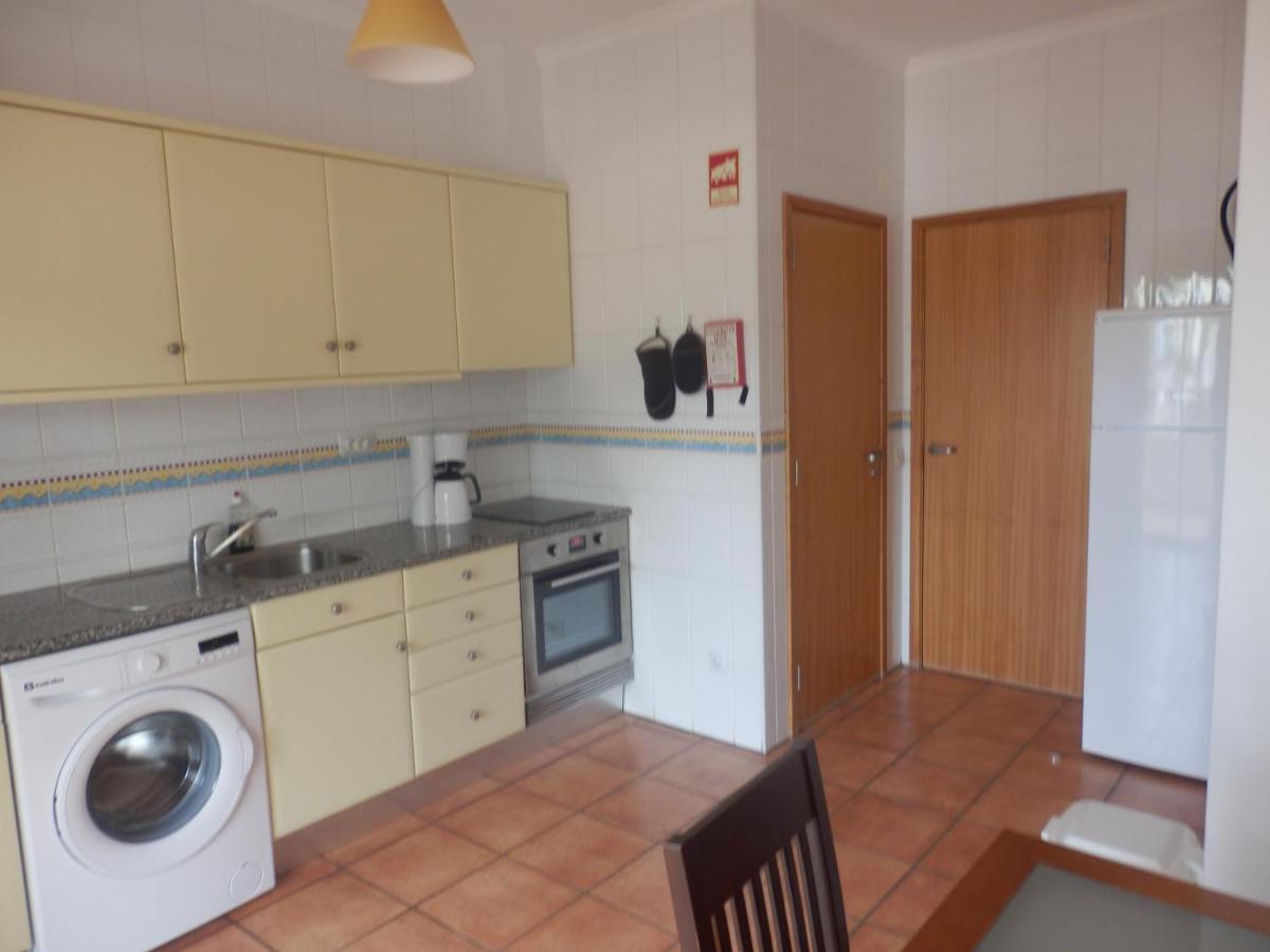 Bel Appartement Au Bord De La Mer De Porto De Mos ลากอส ภายนอก รูปภาพ