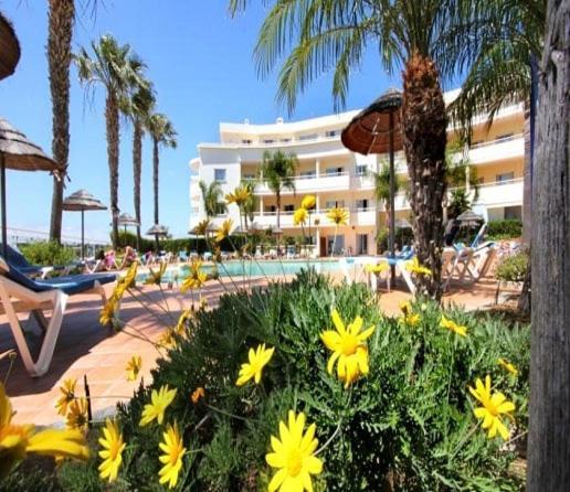Bel Appartement Au Bord De La Mer De Porto De Mos ลากอส ภายนอก รูปภาพ