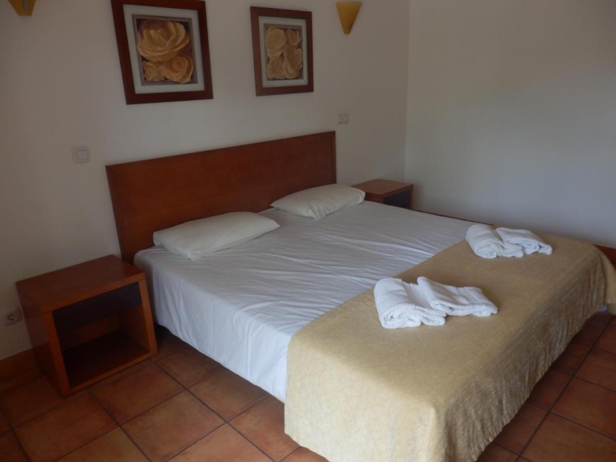 Bel Appartement Au Bord De La Mer De Porto De Mos ลากอส ภายนอก รูปภาพ